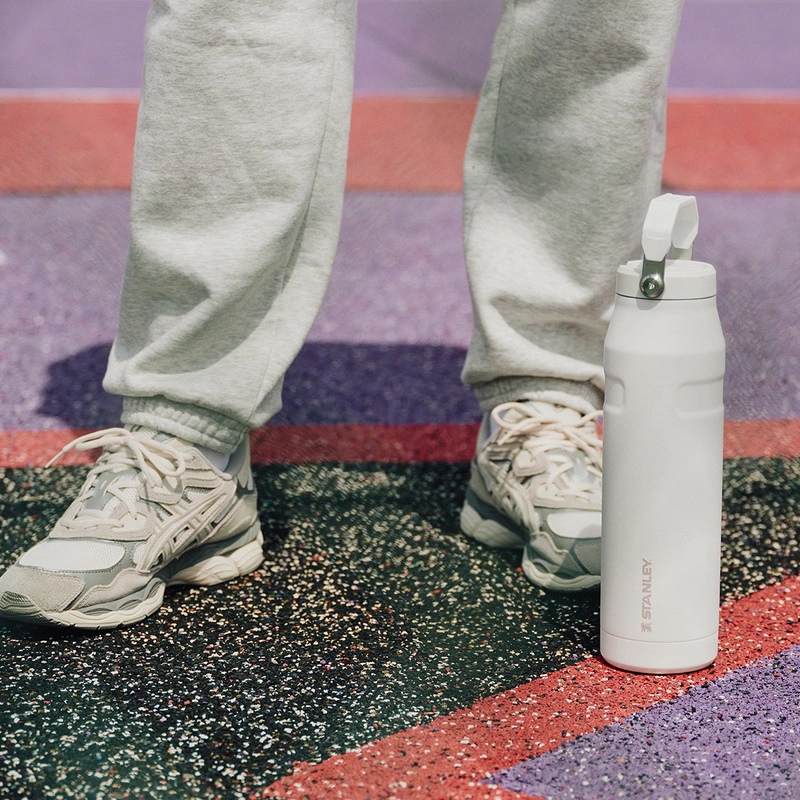 Stanley - butelka IceFlow™ Flip Straw 2.0 0,7 L Frost