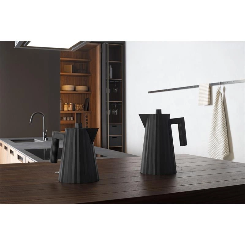 Alessi - czajnik elektryczny czarny Plisse 1,7 l