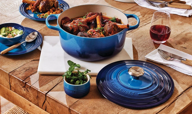 Le Creuset - garnek żeliwny Signature 20 cm 2,4 l azure