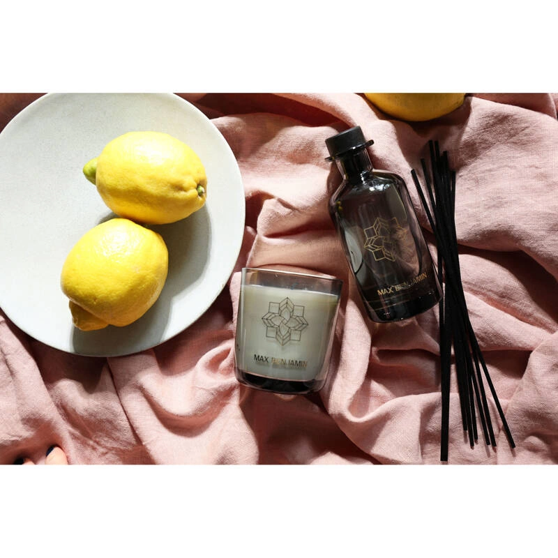 Max Benjamin - Świeca Lemongrass and Ginger 210 g Classic