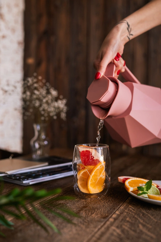 Vialli Design - Termos z wkładem szklanym 1L GEO różowy