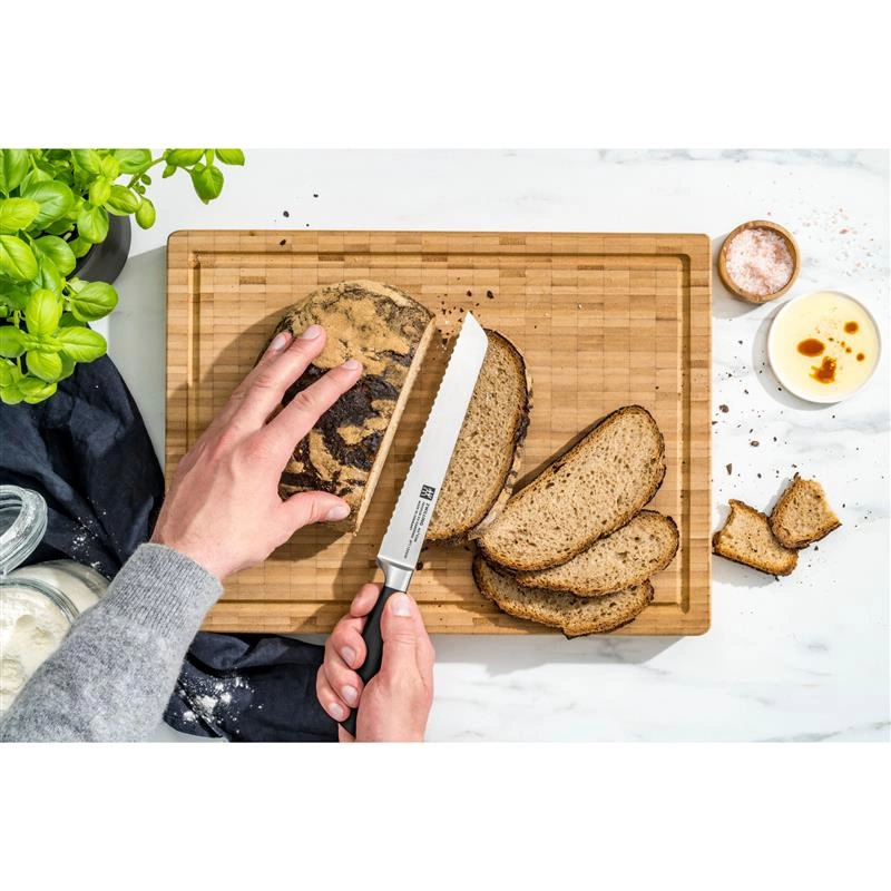 Zwilling - nóż do pieczywa 20 cm czarny All * Star