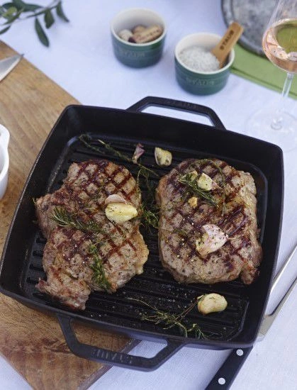 Staub - patelnia żeliwna kwadratowa 28 cm szara