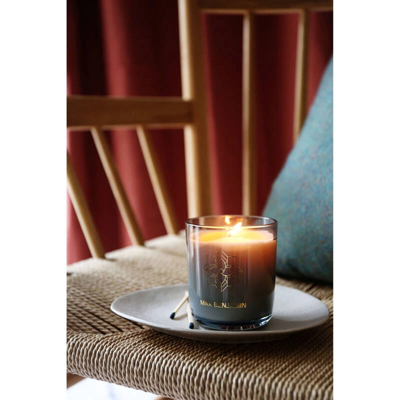 Max Benjamin - Świeca -Dodici 210 g Classic