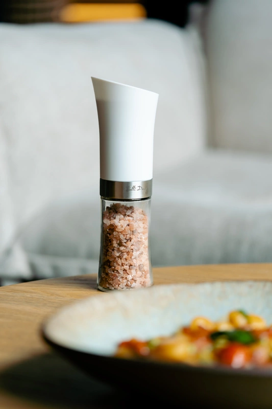 Vialli Design - Grawitacyjny młynek do soli i pieprzu elektryczny biały LIVIO
