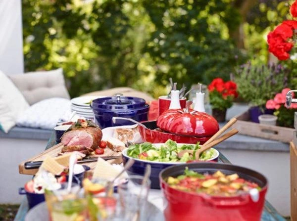 Staub - garnek brytfanna żeliwna Tomato pomidor 2,5 l