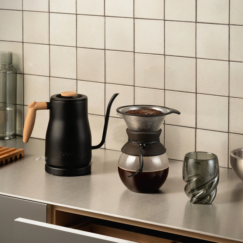 Bodum - zaparzacz do kawy z filtrem stałym Pour Over 1L Cork - Dark Roast