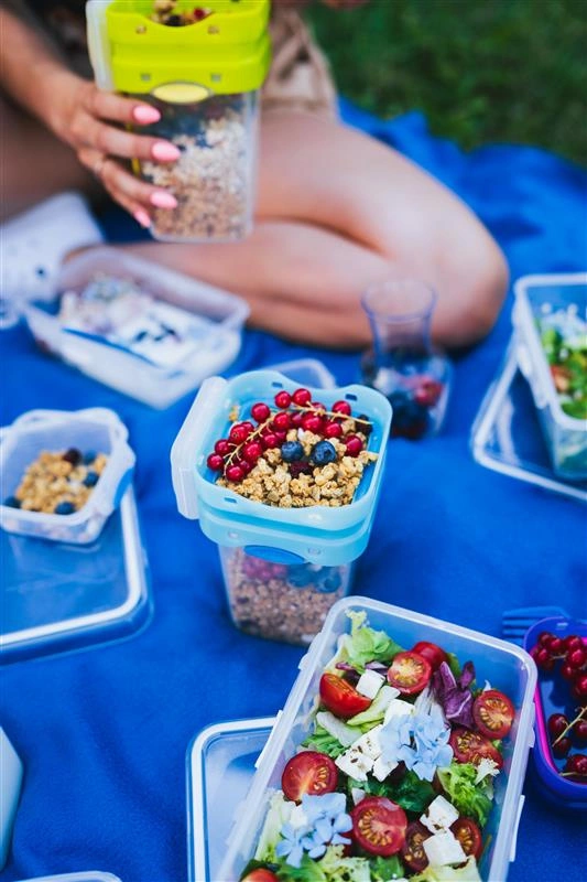 Vialli Design - Pojemnik na żywność 1100ml Foodie Push&Push biały