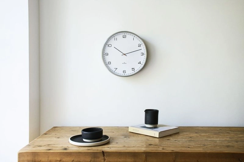 Leff – zegar One 35 arabic Radio Control