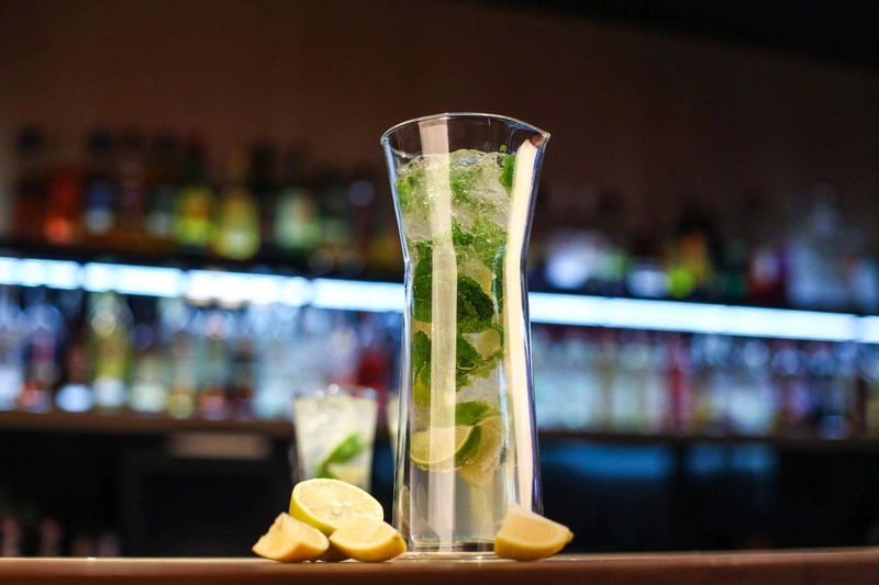 Vialli Design - Karafka z podwójną ścianką Amo 0,8 l