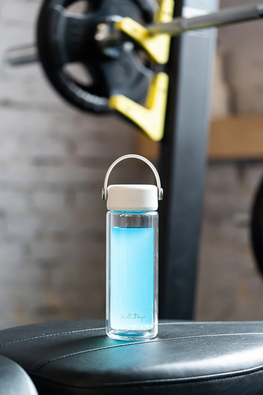 Vialli Design - Butelka z podwójną ścianką i zaparzaczem Fuori 350 ml biała