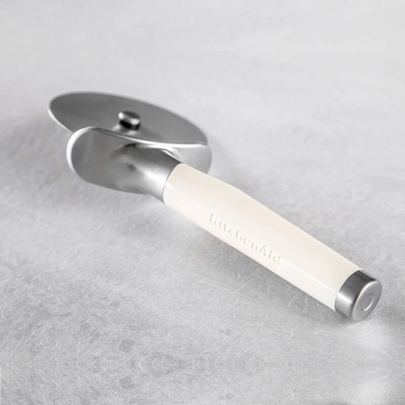 KitchenAid Culinary Tools - nóż do krojenia pizzy CORELINE Almond Cream