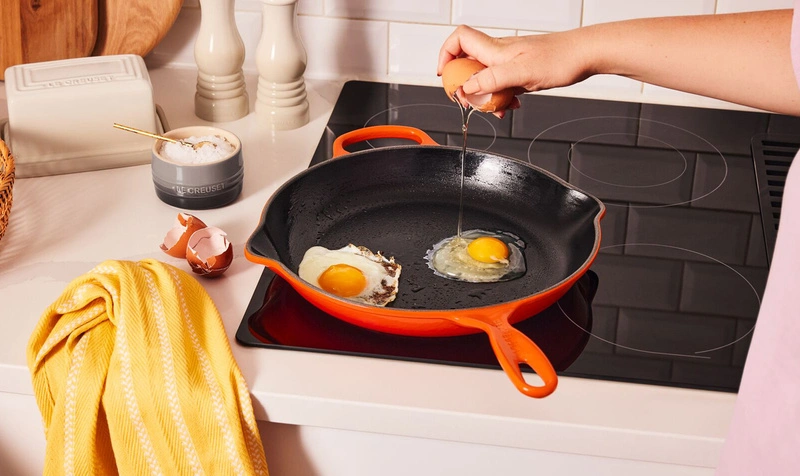 Le Creuset - patelnia Signature niska żeliwna 30 cm nuit