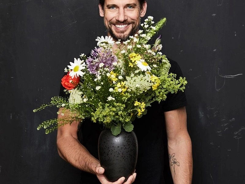 Bitz - Wazon 20 cm Black