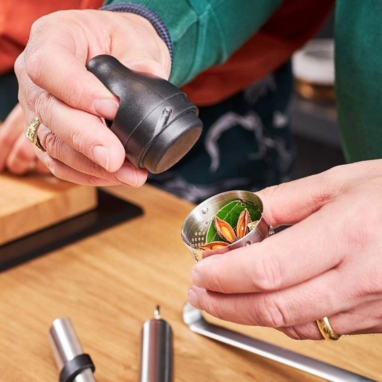 Roesle - Zaparzacz na zioła do zup / herbaty Egg