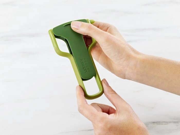 Joseph Joseph - Obieraczka prosta z osłoną ostrza Safe Store