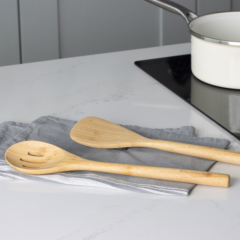 KitchenAid Culinary Tools - łyżka drewniana z dziurkami CLASSIC Bamboo