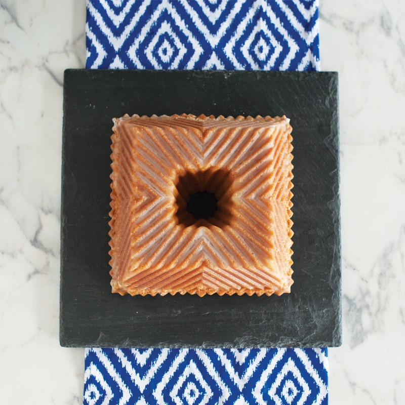 Nordic Ware - Forma do babki Squared Gold