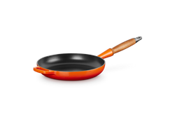 Le Creuset - patelnia żeliwna z drewnianym uchwytem 24 cm płomienna
