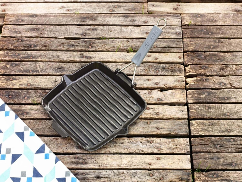 Staub - patelnia grillowa żeliwna kwadratowa czarna 24 cm x 24 cm