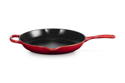 Le Creuset - patelnia Signature niska żeliwna 30 cm Wiśniowy