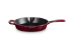 Le Creuset - patelnia żeliwna o smażenia i serwowania 26 cm Garnet