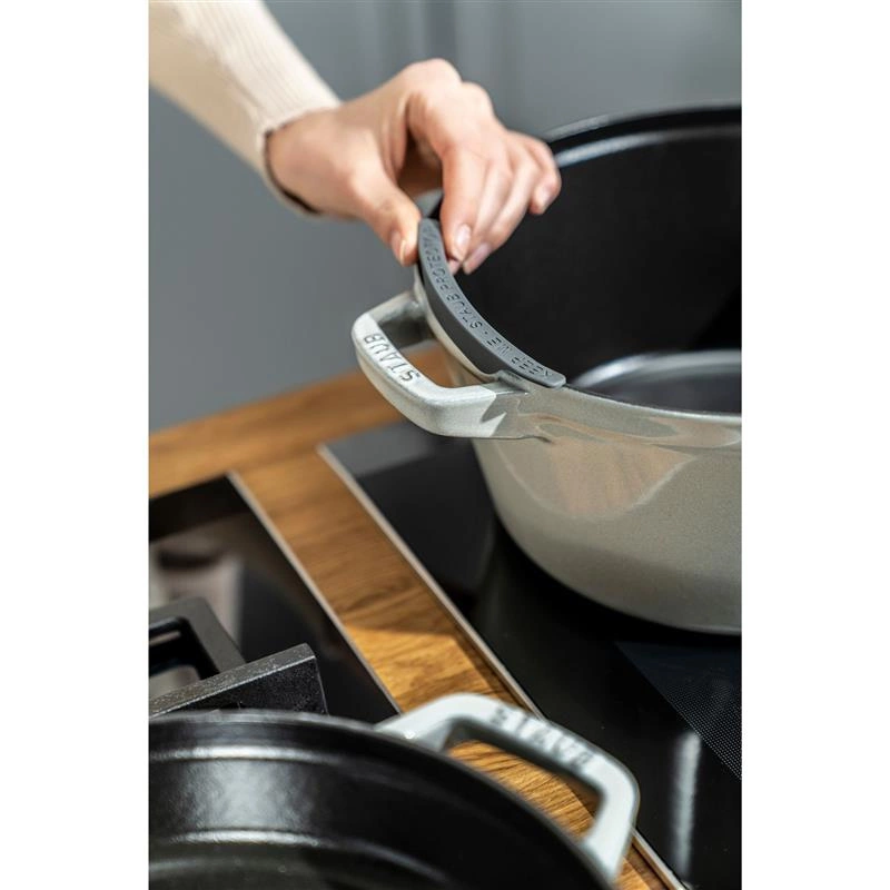 Staub - zestaw 2 naczyń + pokrywka 24 cm truflowy