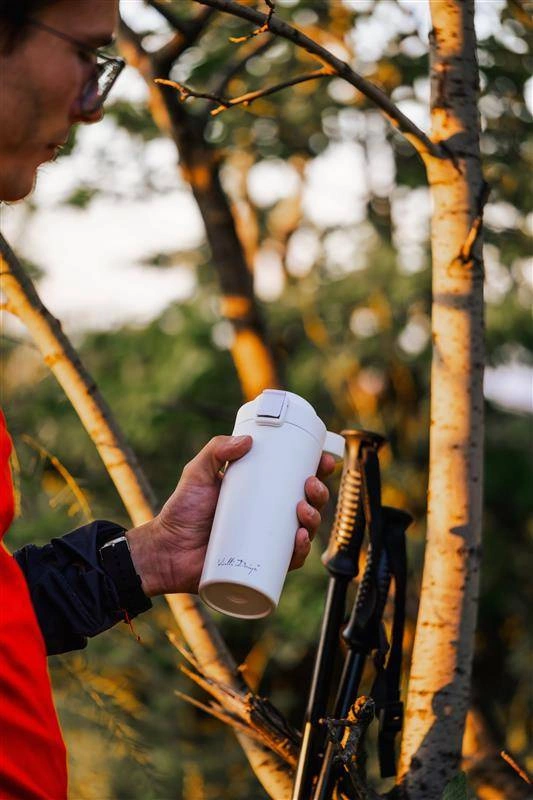 Vialli Design - Kubek termiczny 400ml FUORI biały