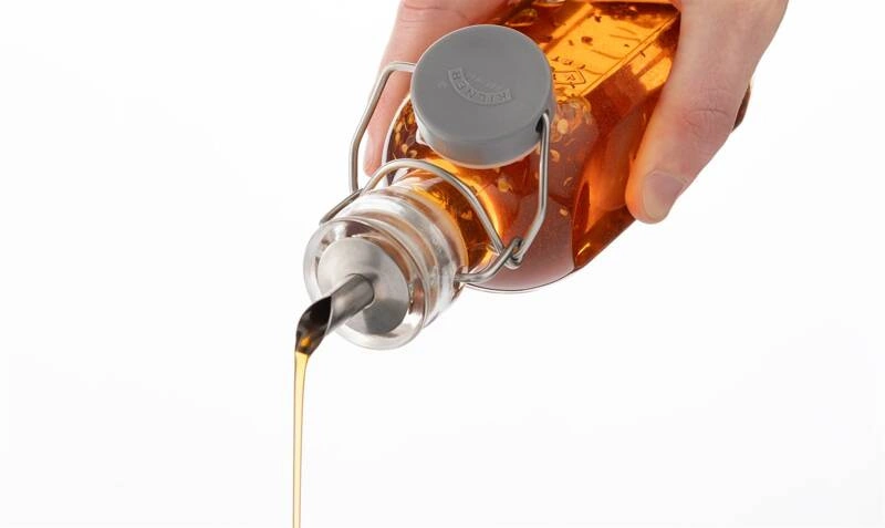 Kilner - Zestaw 2 butelek na oliwę/ocet 0,3l. w koszyku