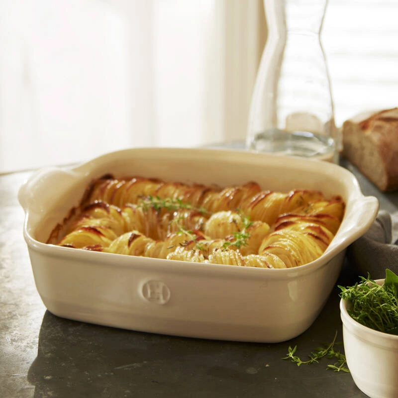 Emile Henry - Kwadratowe naczynie do zapiekania - kremowy