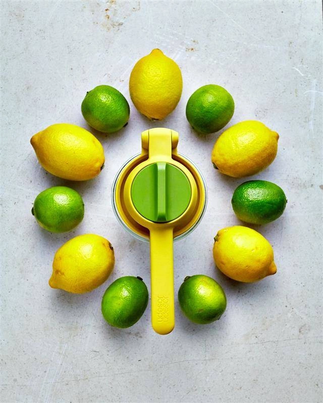 Joseph Joseph - Wyciskacz do cytrusów z pokrętłem, Juice Max