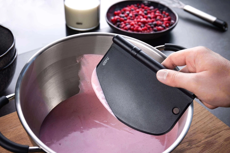 GEFU - zestaw 2 skrobaków do ciasta DUTTO