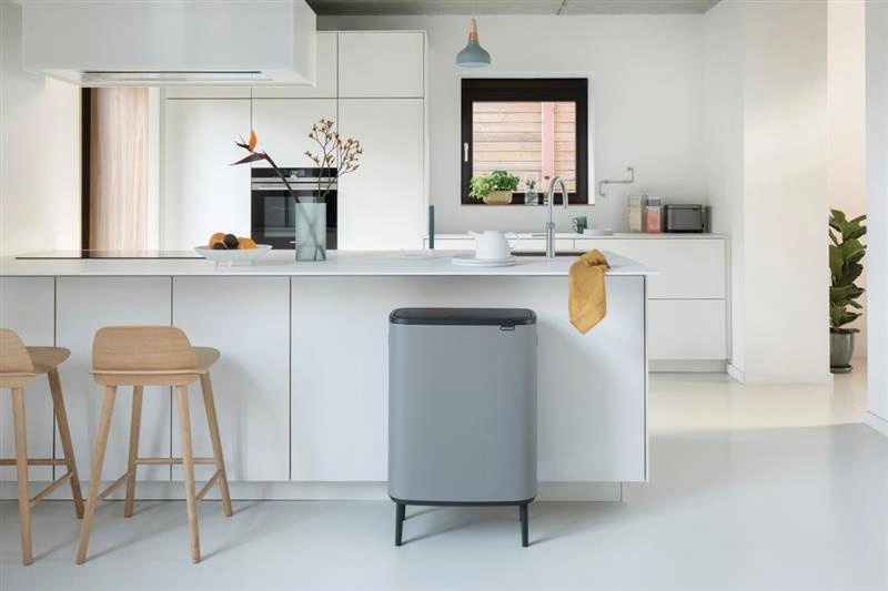 Brabantia - Kosz na śmieci Touch Bin Bo 60l mineralny szary
