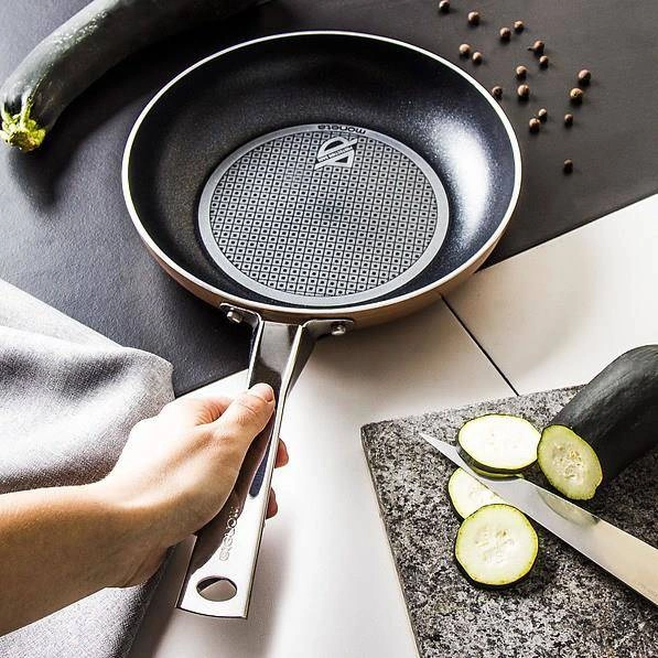 Moneta - Patelnia 20 cm, Rose Gold Diamant, indukcja