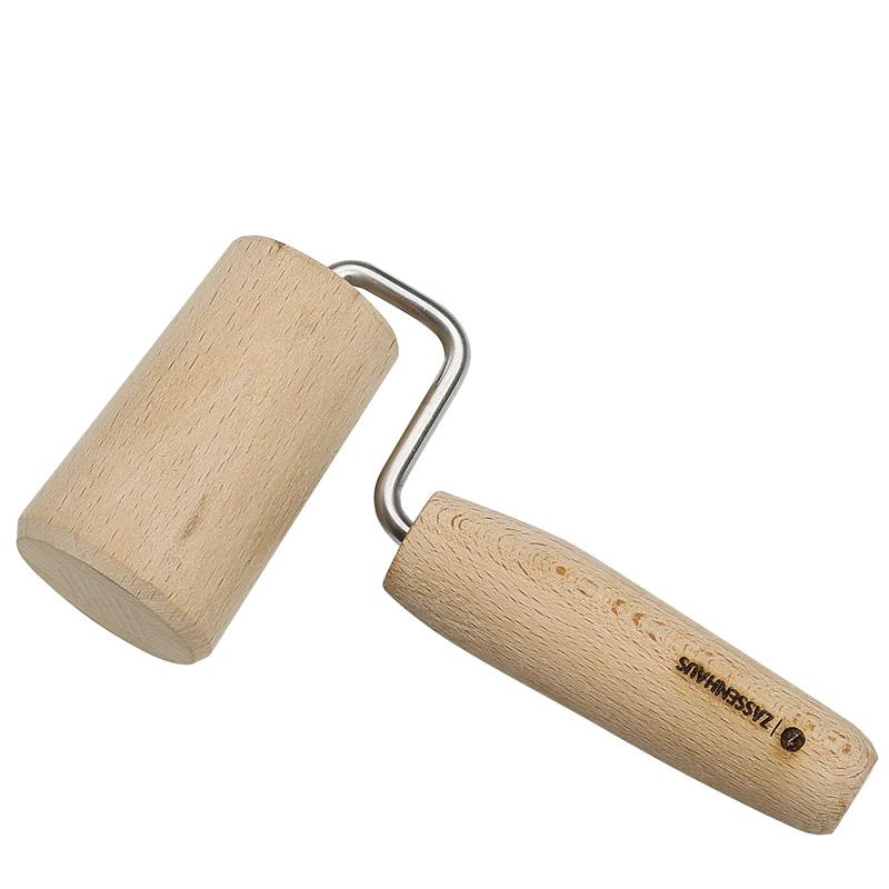 Zassenhaus - mały wałek, drewno bukowe, 15 x 8 x 4 cm