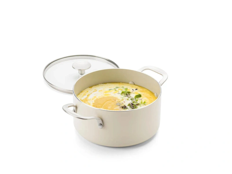 KitchenAid - Garnek 20 cm 3,1 L z pokrywką kremowy