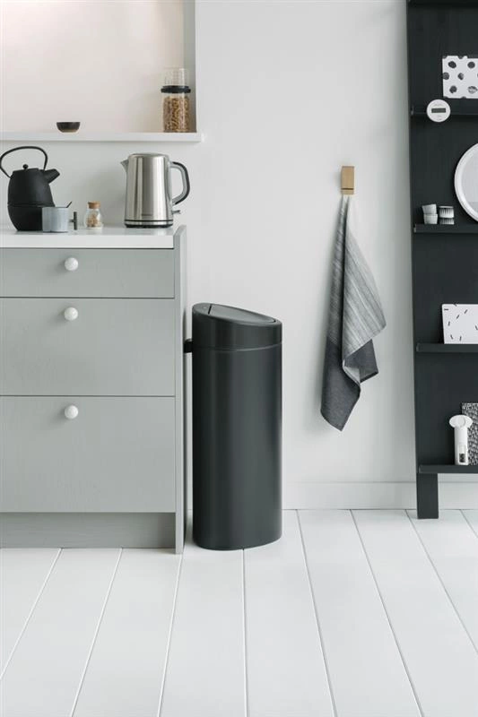 Brabantia - kosz na śmieci Touch Bin New 40l czarny mat