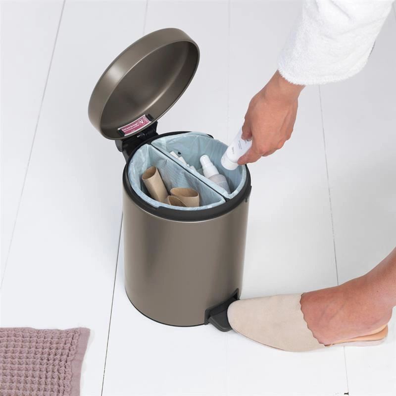 Brabantia - Kosz pedałowy do segregacji New Icon 2 x 2L Platynowy