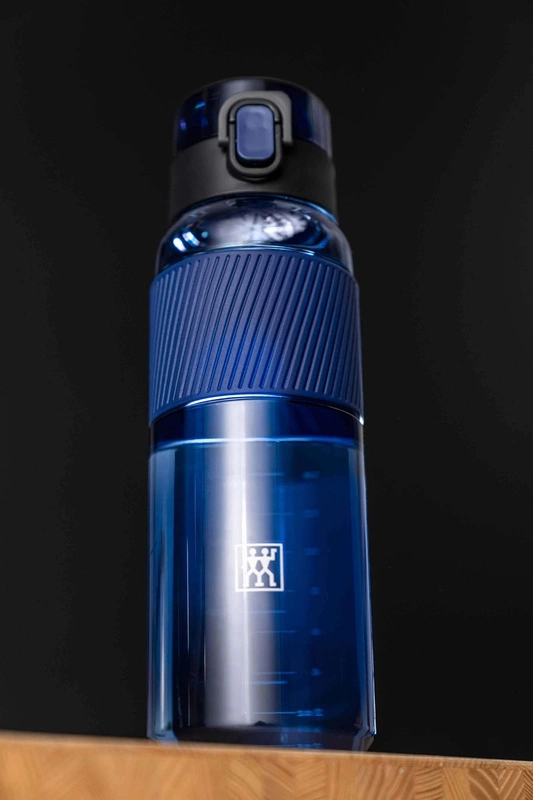Zwilling - bidon tritan 680 ml niebieski Bottle