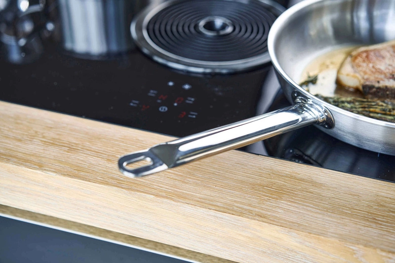 Zwilling - patelnia stalowa głęboka 28 cm Pro