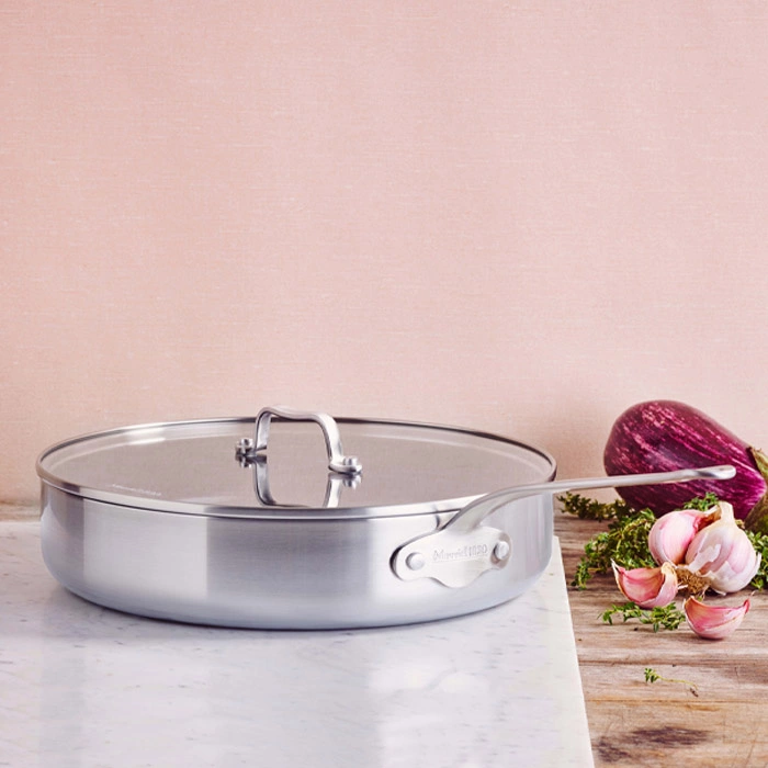 Mauviel - patelnia głęboka saute 28 cm z pokrywką 3-ply z powłoką ceramiczną