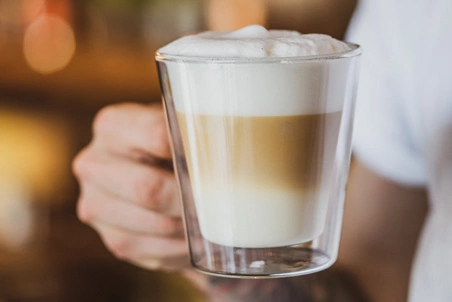 Vialli Design - Zestaw 2 szklanek z podwójną ścianką Diva 400 ml