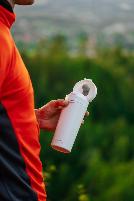 Vialli Design - Kubek termiczny 400ml FUORI biały