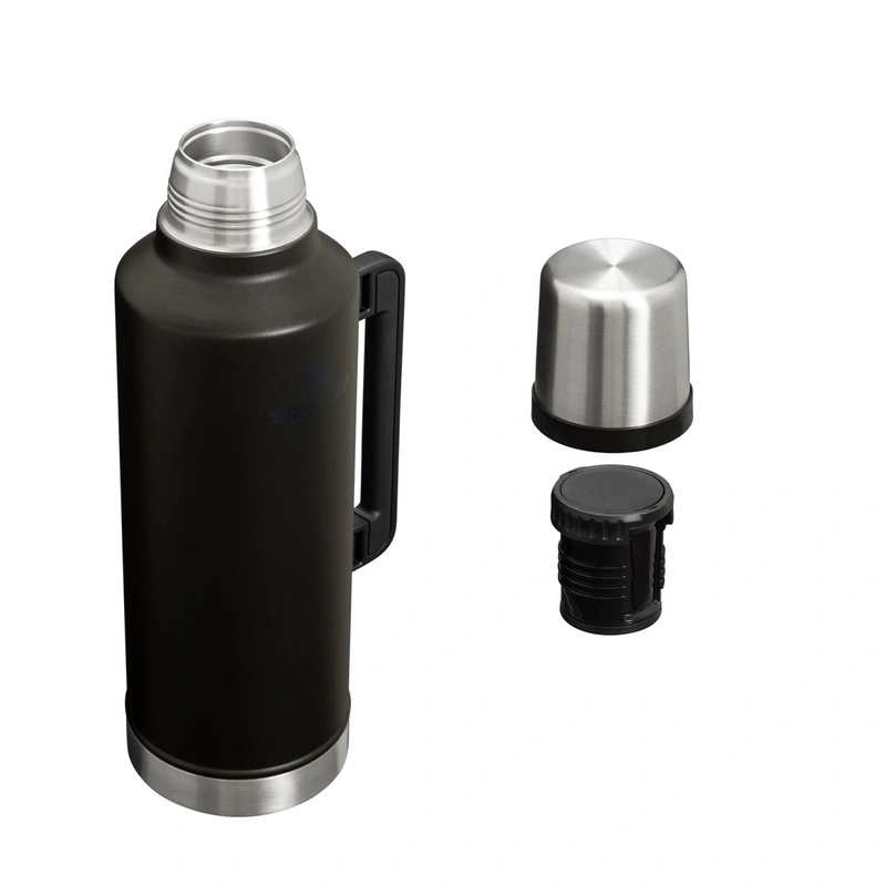 Stanley - termos Legendary Classic 2.3L Black 2.0