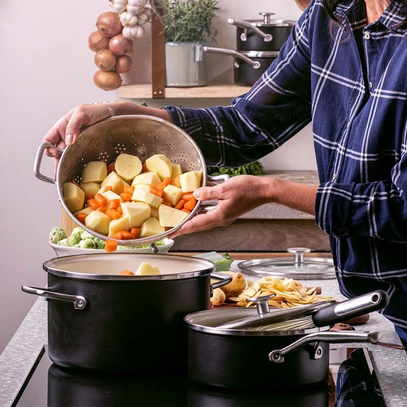 KitchenAid - Garnek emaliowany - czarny mat - 3,7L