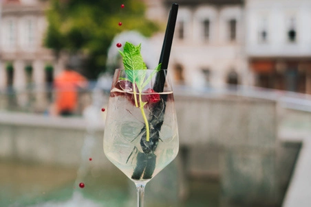 Vialli Design - Słomki szklane czarne 20cm zestaw 6 sztuk ze szczoteczką