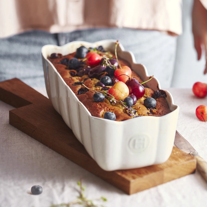 Emile Henry - Podłużne naczynie do pieczenia 26,5 kremowe