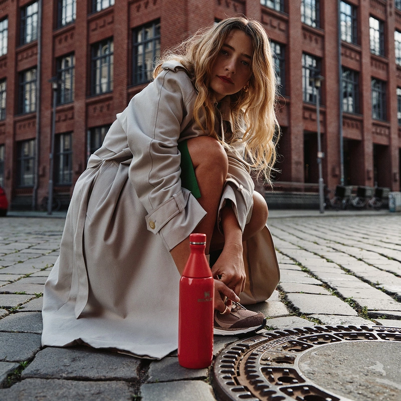 Stanley - butelka All Day Slim 0.6 L Hot Coral Gloss