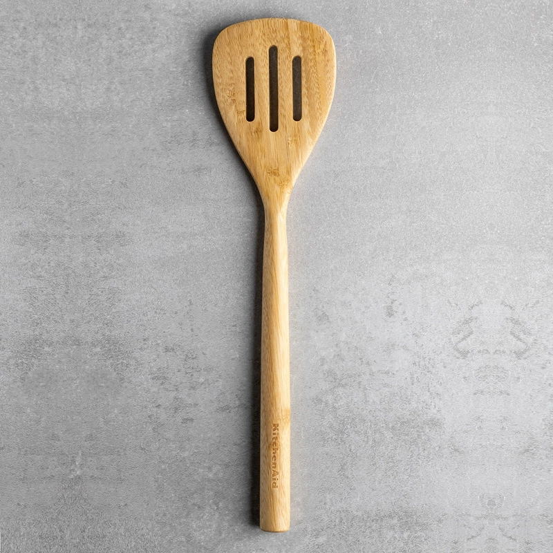 KitchenAid Culinary Tools - łopatka drewniana z otworami CLASSIC Bamboo