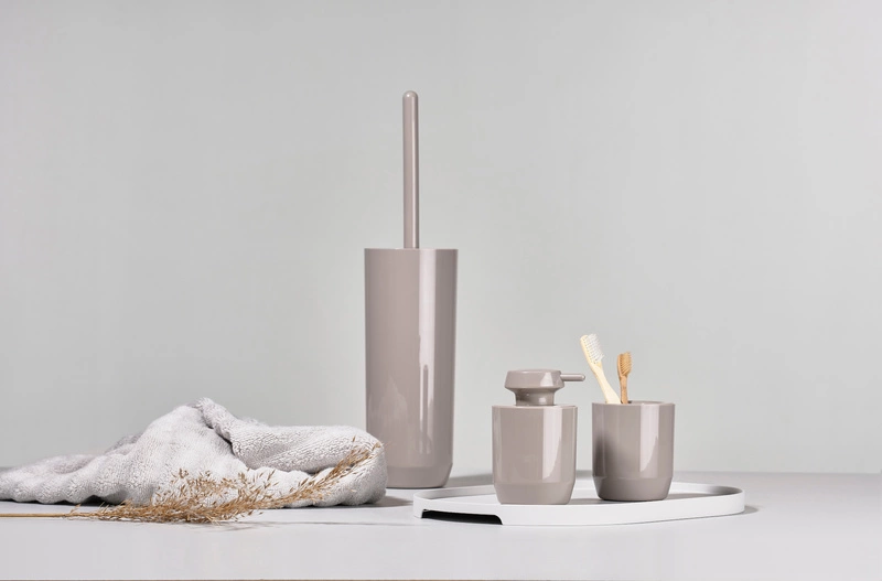 Zone Denmark - Kubek na szczoteczki do zębów 9 cm Suii Taupe